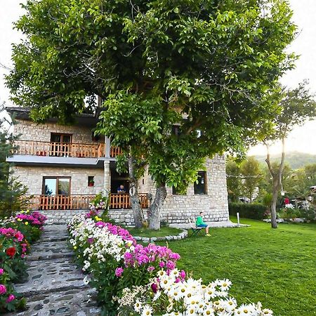 Bed and Breakfast Bujtina Shkodrani à Voskopojë Extérieur photo